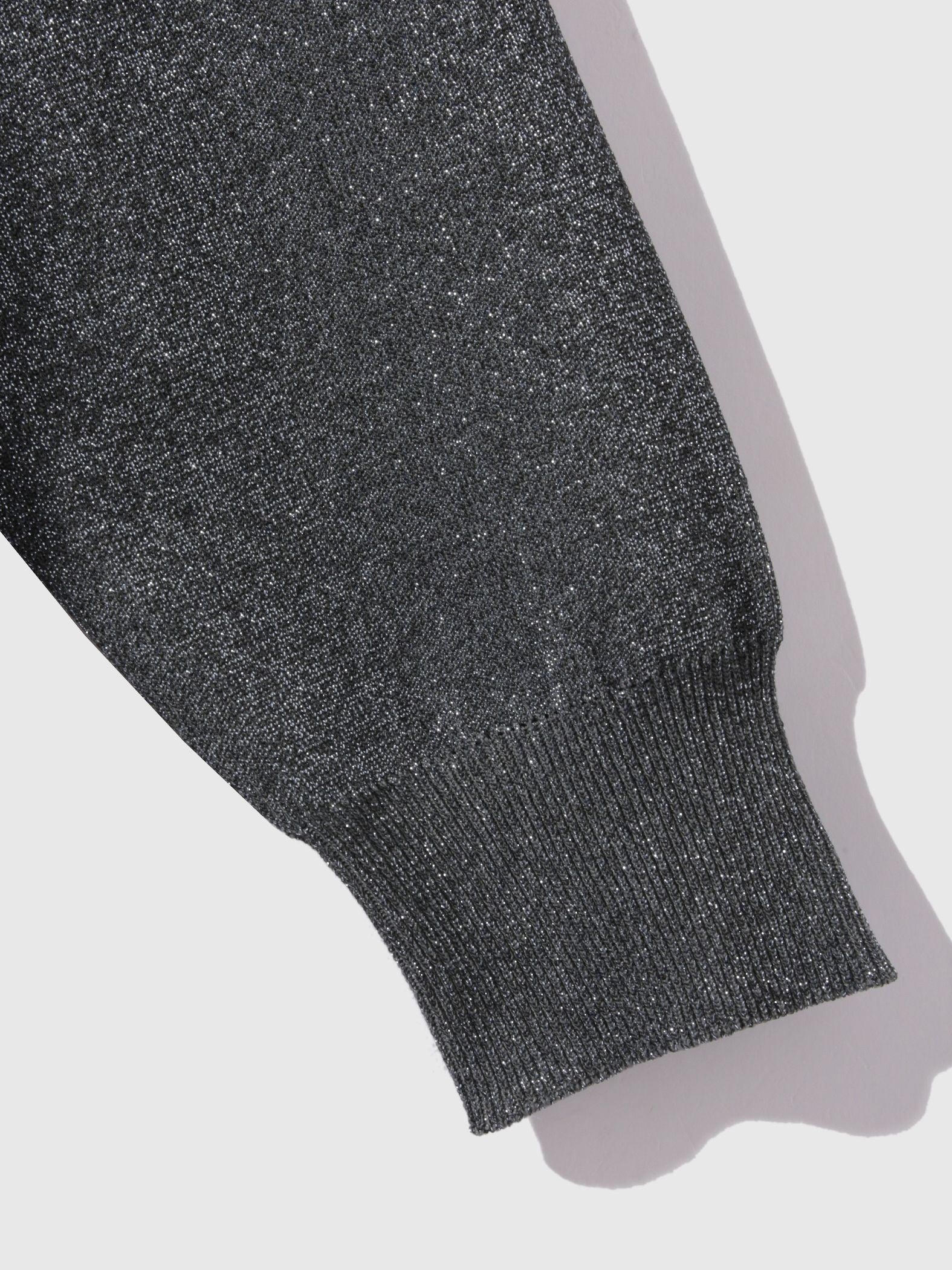 エアリーグリッターラウンドヘムニット≪手洗い可能≫