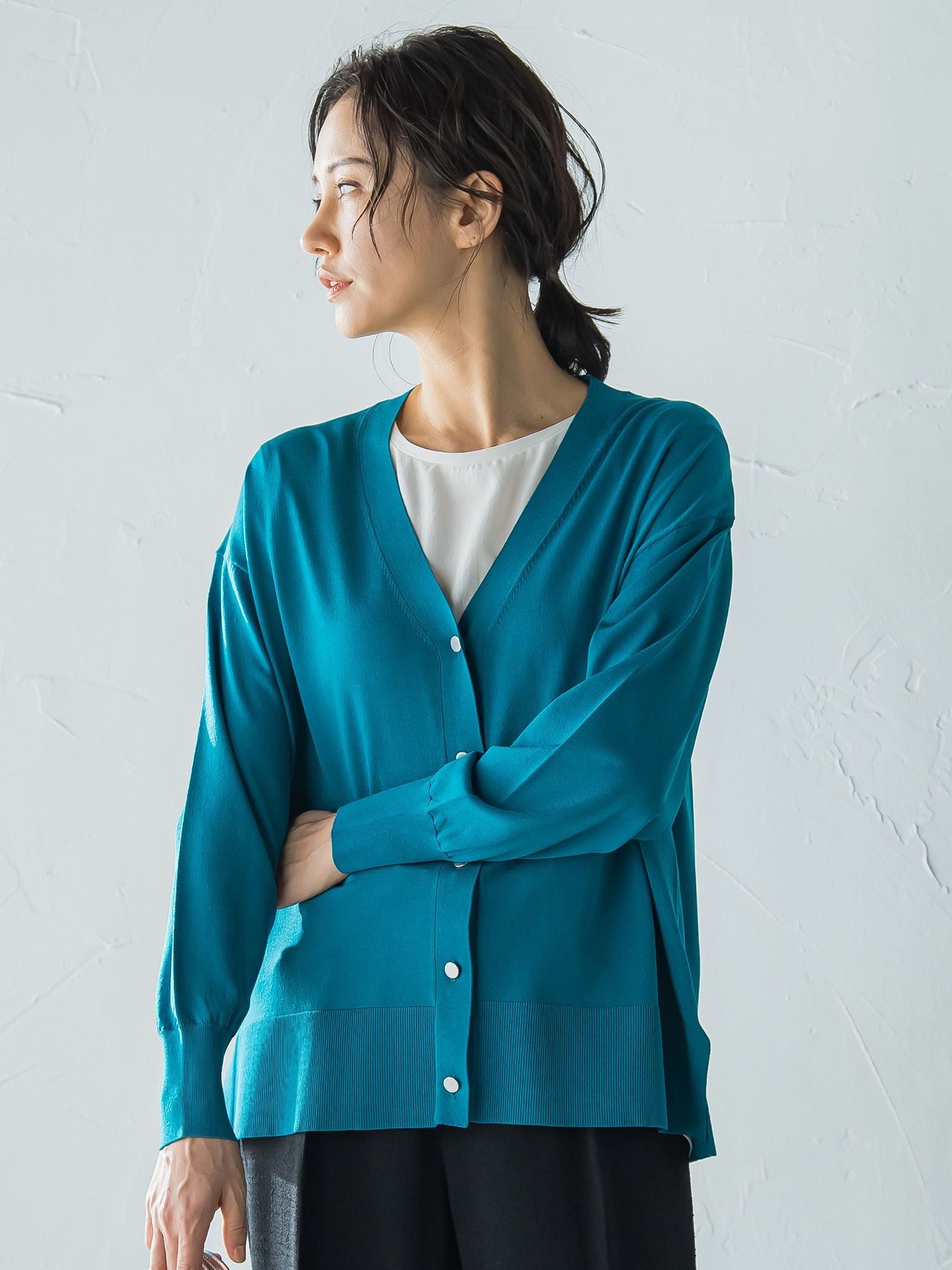 Vネックニットカーディガン≪手洗い可能≫