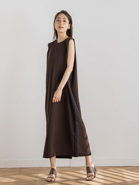 【WEB限定】カットジョーゼットサイドラインワンピース≪洗濯機で洗える≫