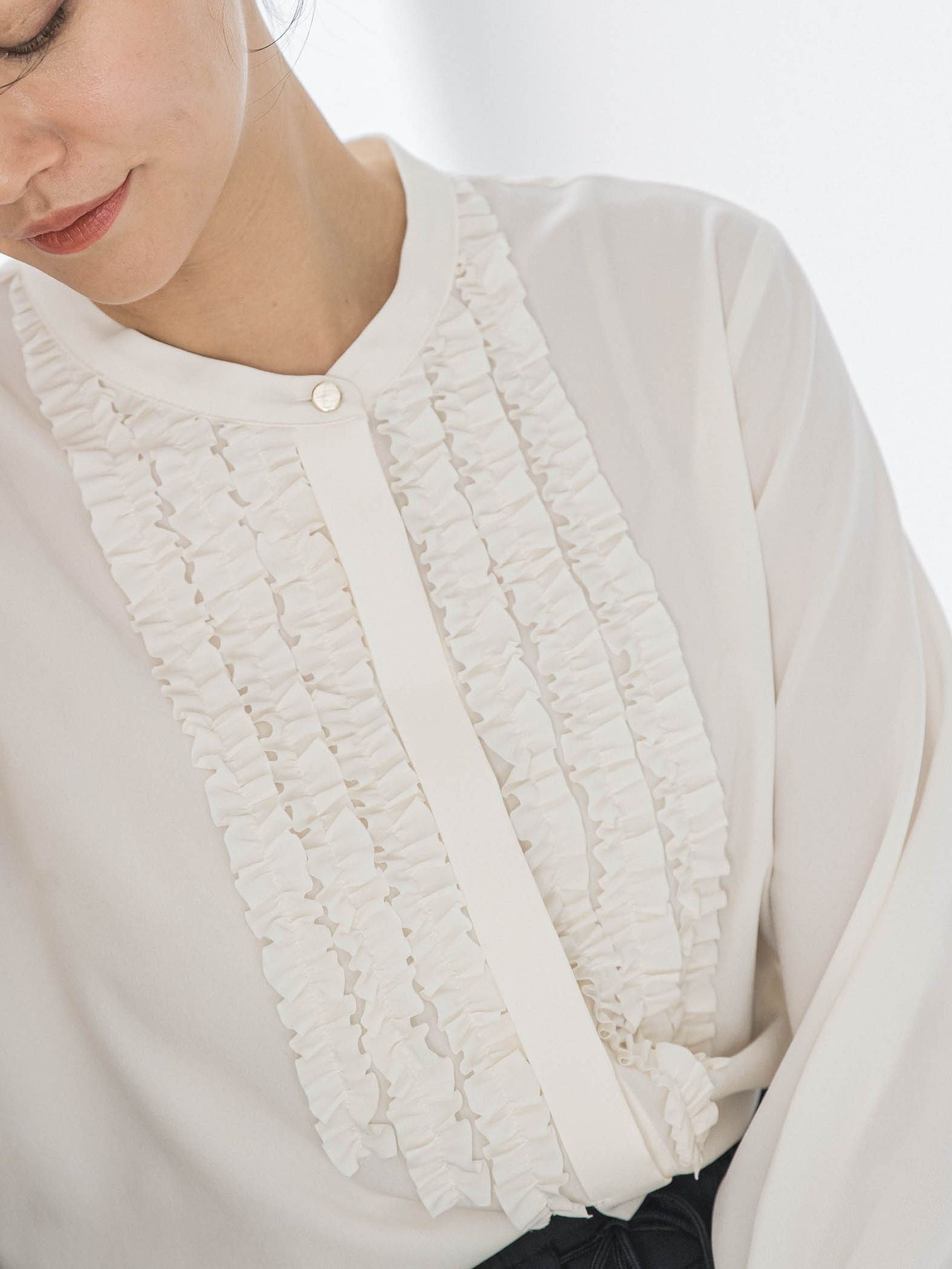 【WEB限定】ジョーゼットフリルブラウス