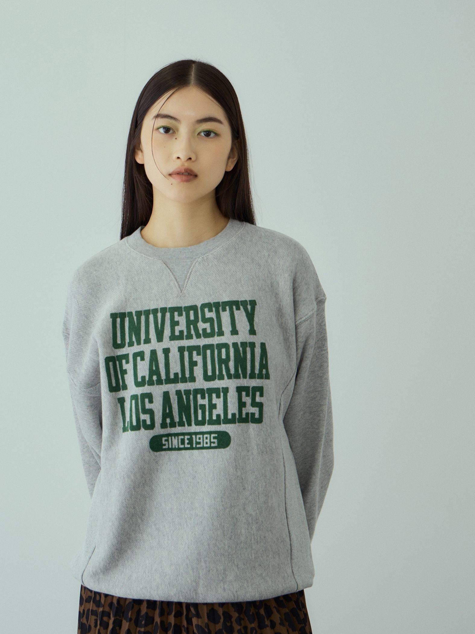 トンプキン裏毛カレッジロゴプルオーバー≪洗濯機で洗える≫