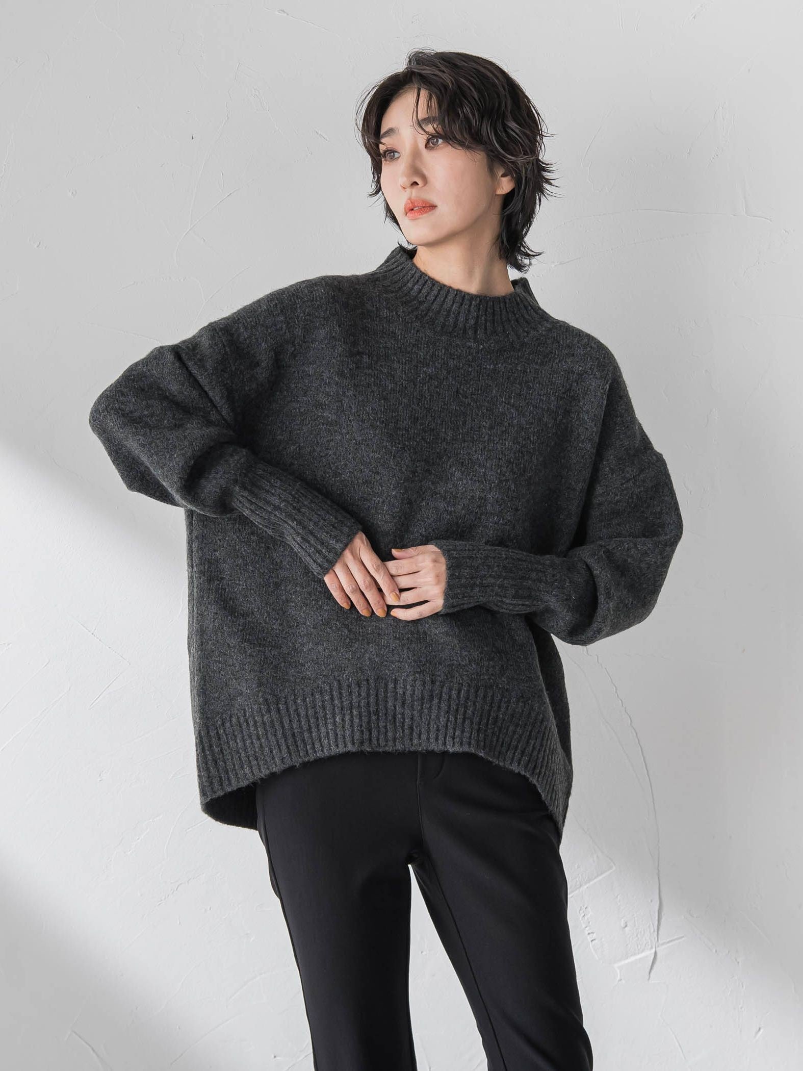 【WEB限定】”毎日頼れる”ゆったりモックネックニット