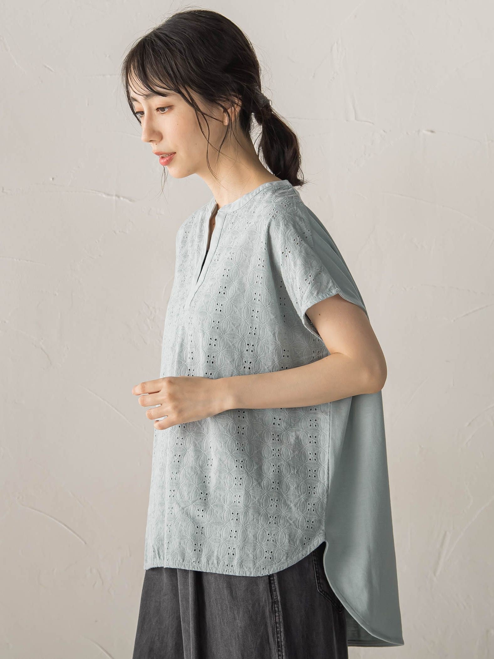 【WEB限定】異素材ドッキングブラウス