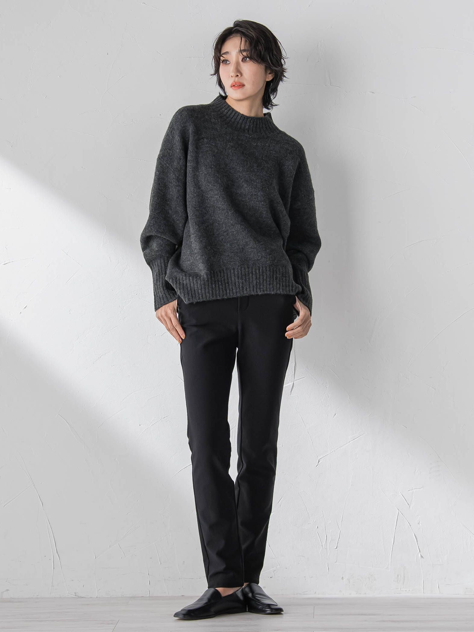 【WEB限定】”毎日頼れる”ゆったりモックネックニット