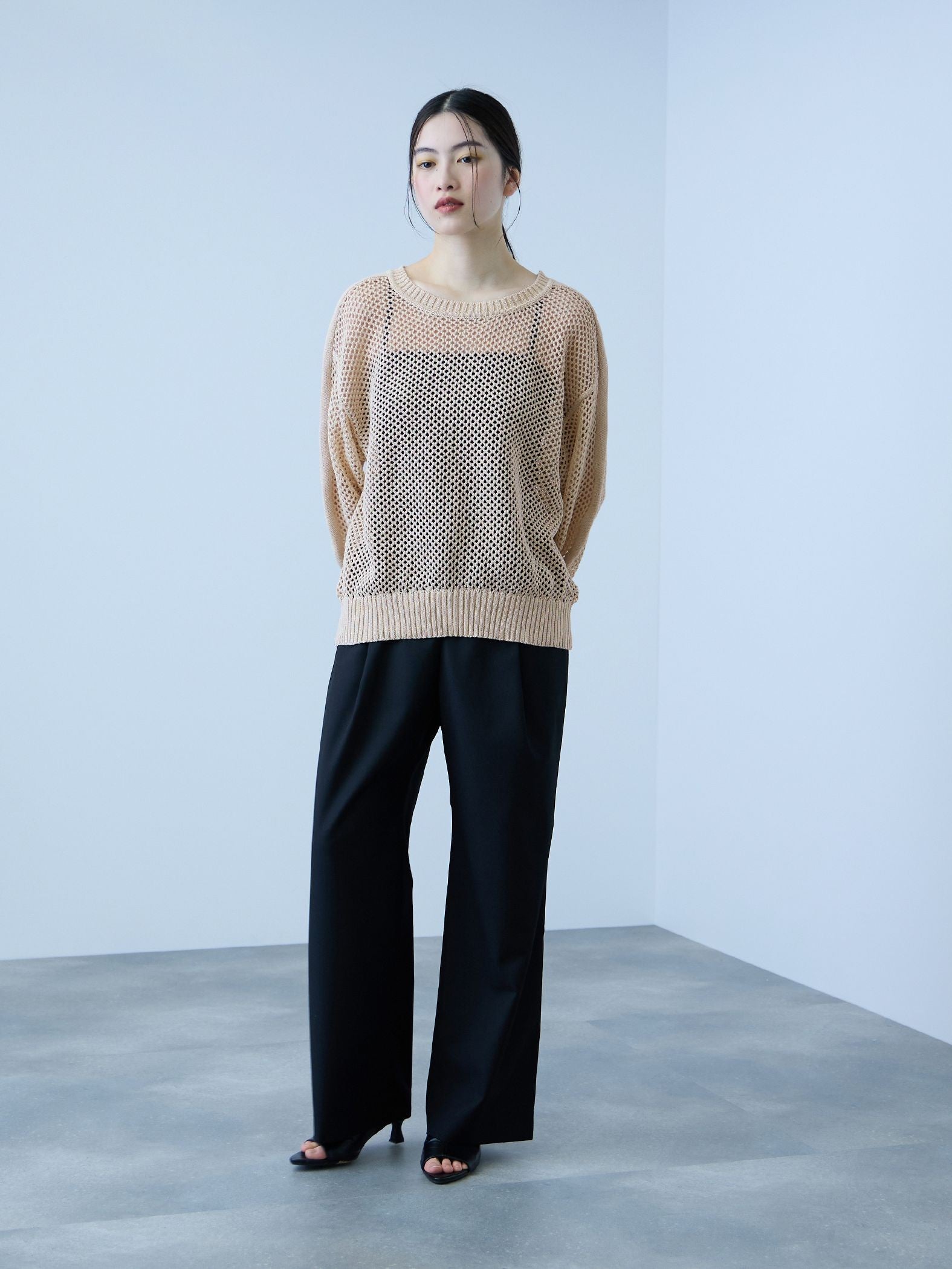 クルーネックワイドプルオーバー