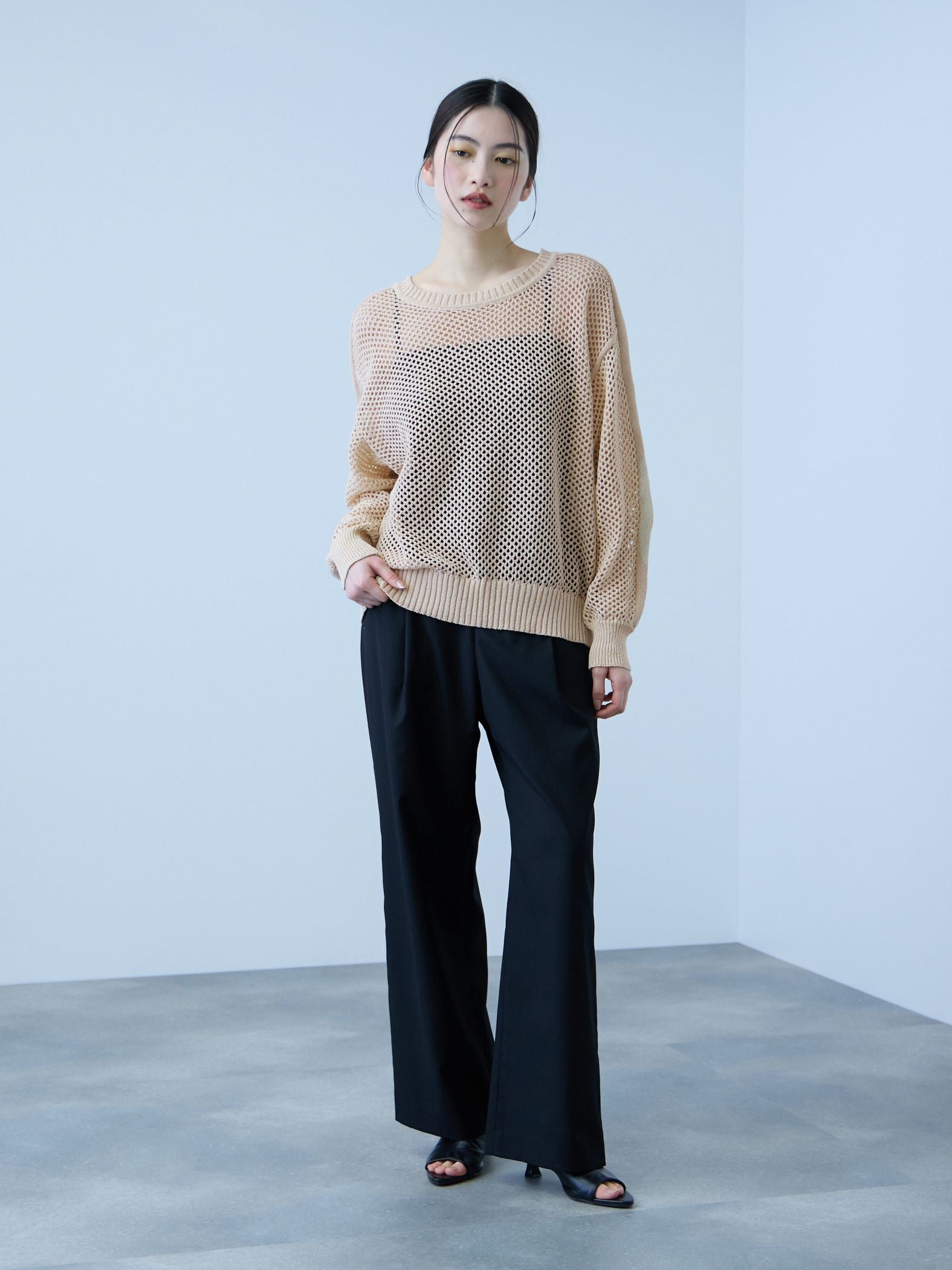 クルーネックワイドプルオーバー