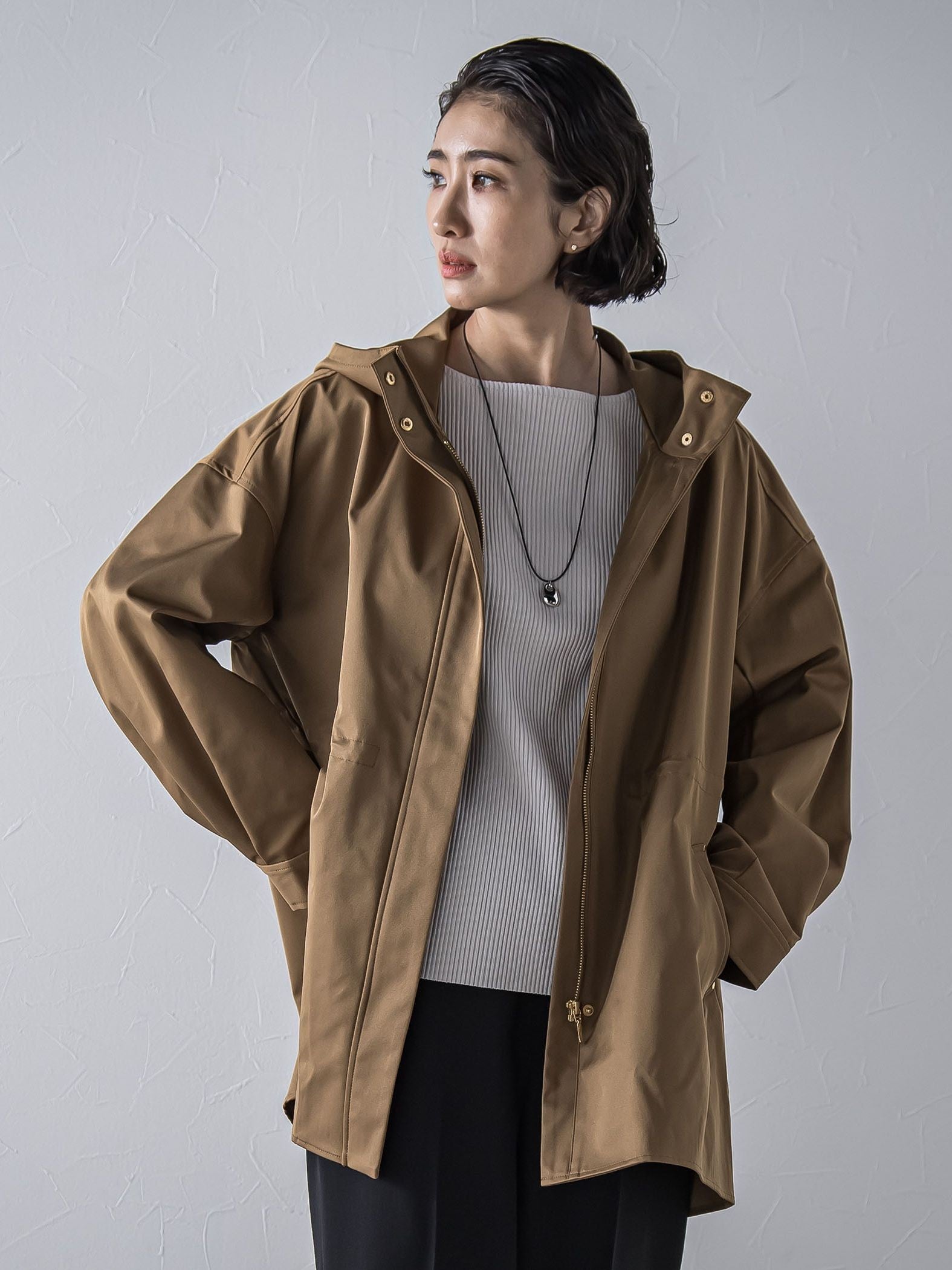 ”シルエットの変化が楽しめる”ストレッチマウンテンパーカー