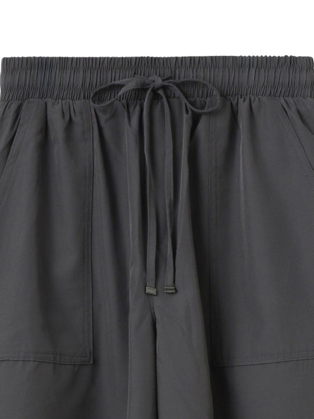 【WEB限定】タックパラシュートパンツ