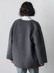 <極>”軽さと贅沢なぬくもり”ノーカラーリバーコート