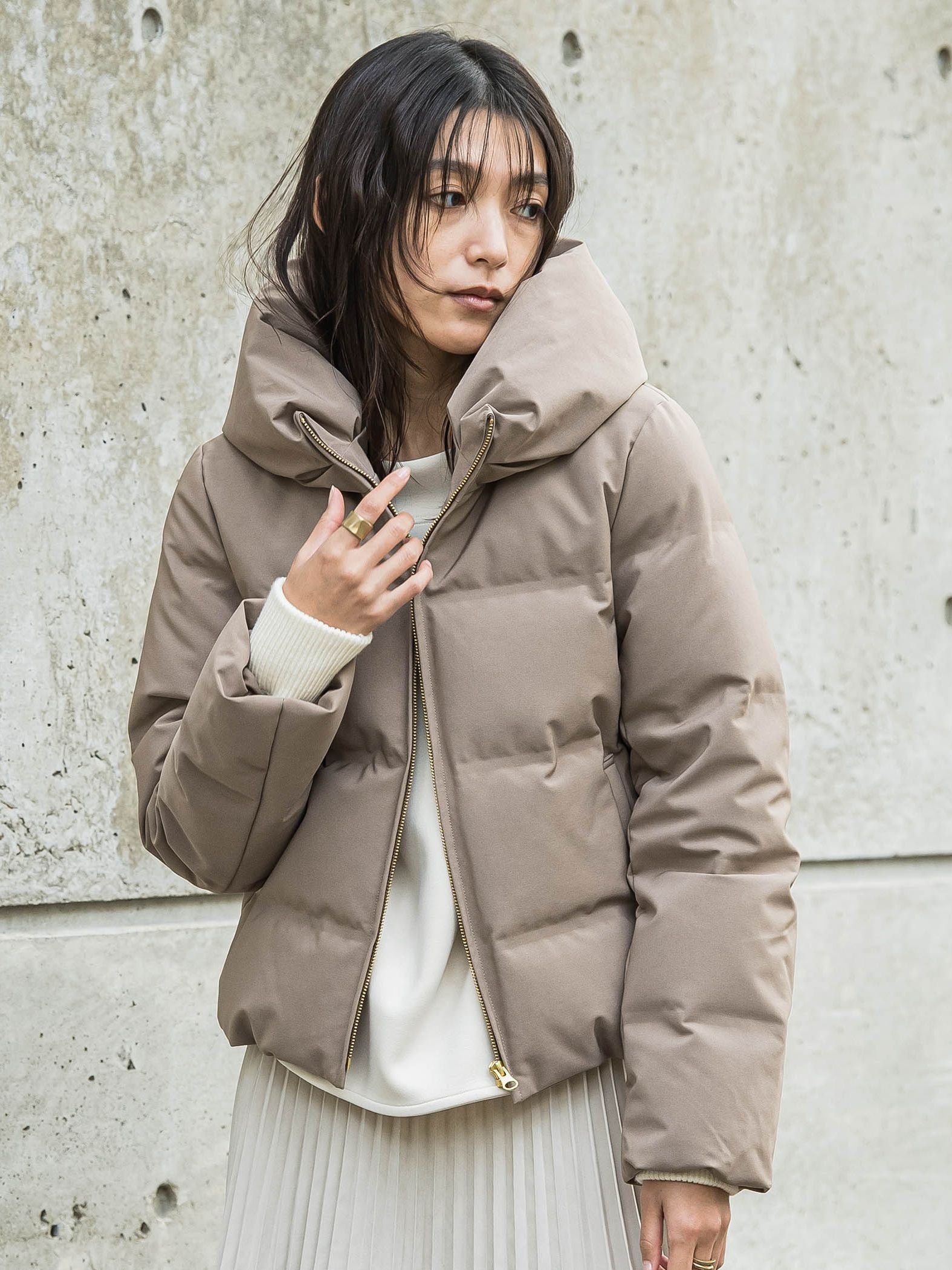 コンパクトシームレスダウンジャケット