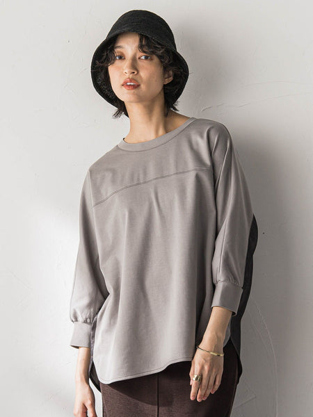 ポンチローマBACK釦ドッキングプルオーバー