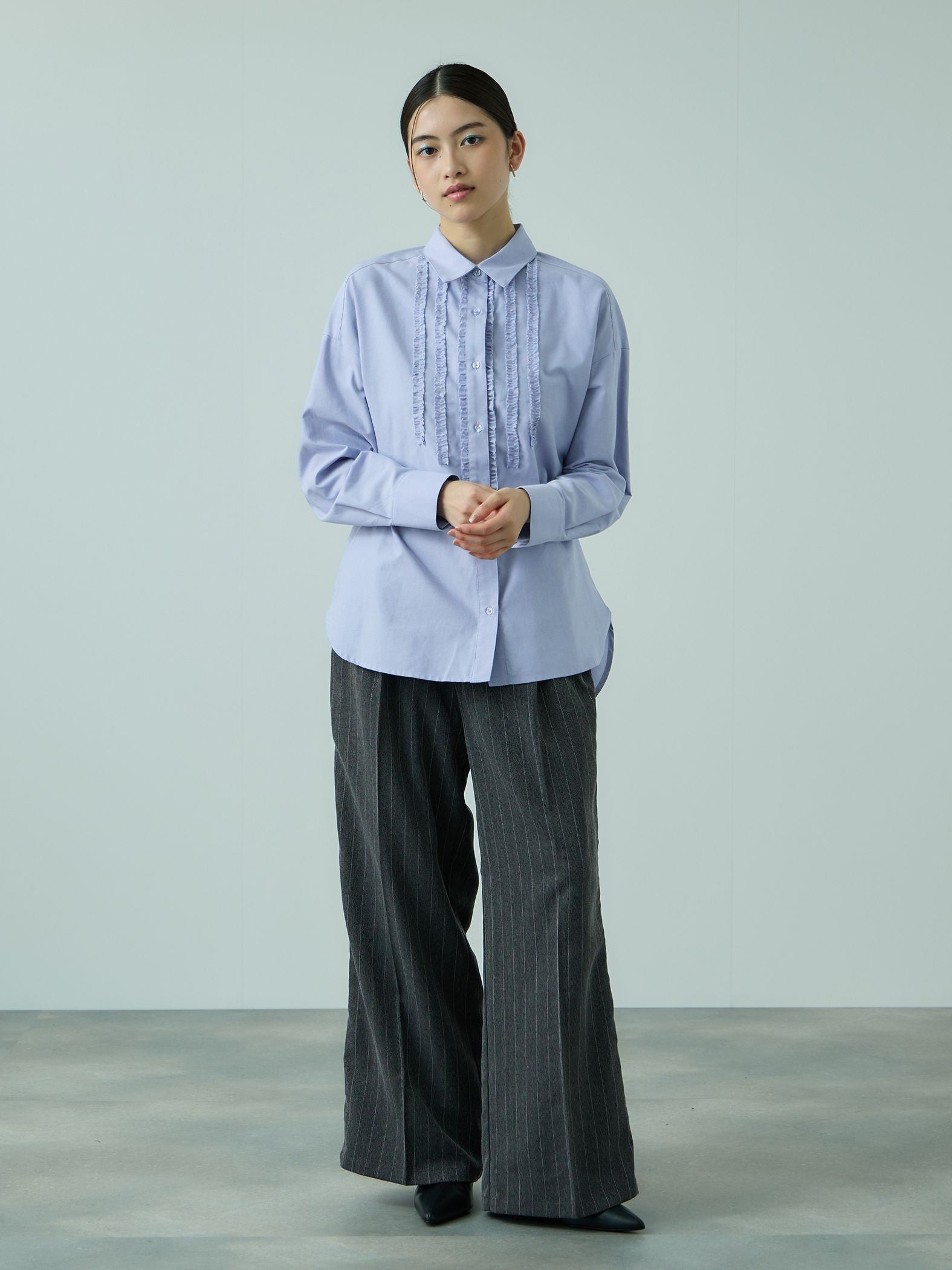 オックスミニフリルシャツ≪手洗い可能≫