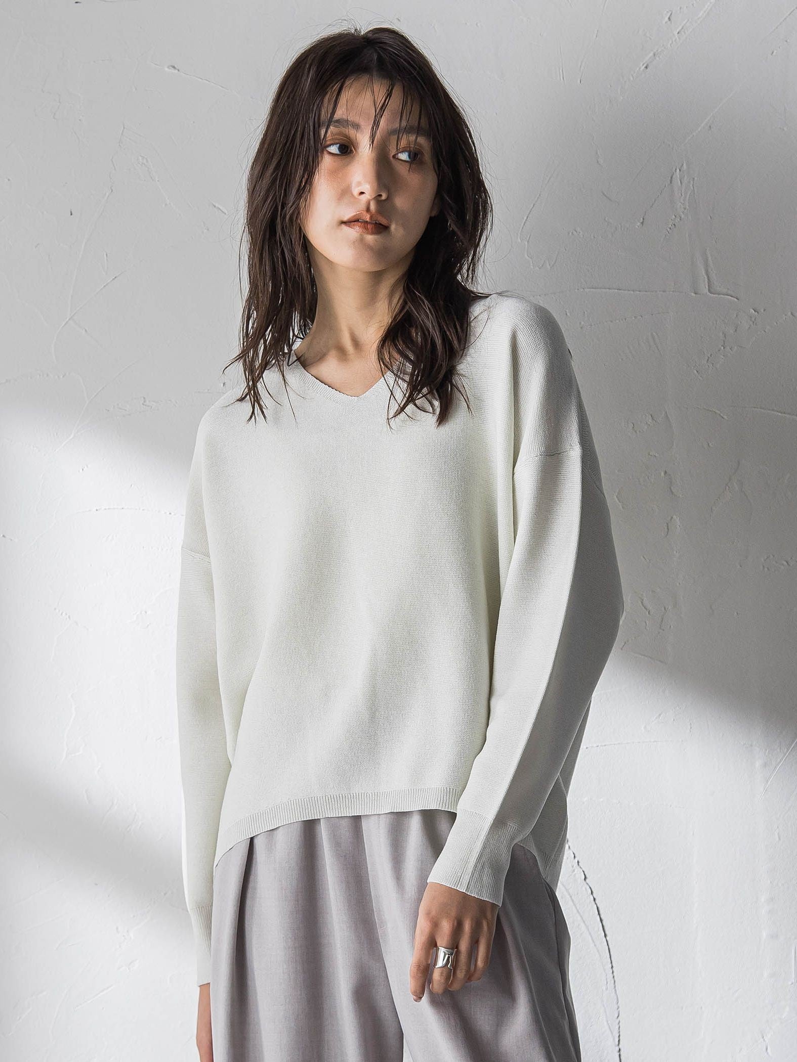 Vネックラメガーターニットプルオーバー≪手洗い可能≫