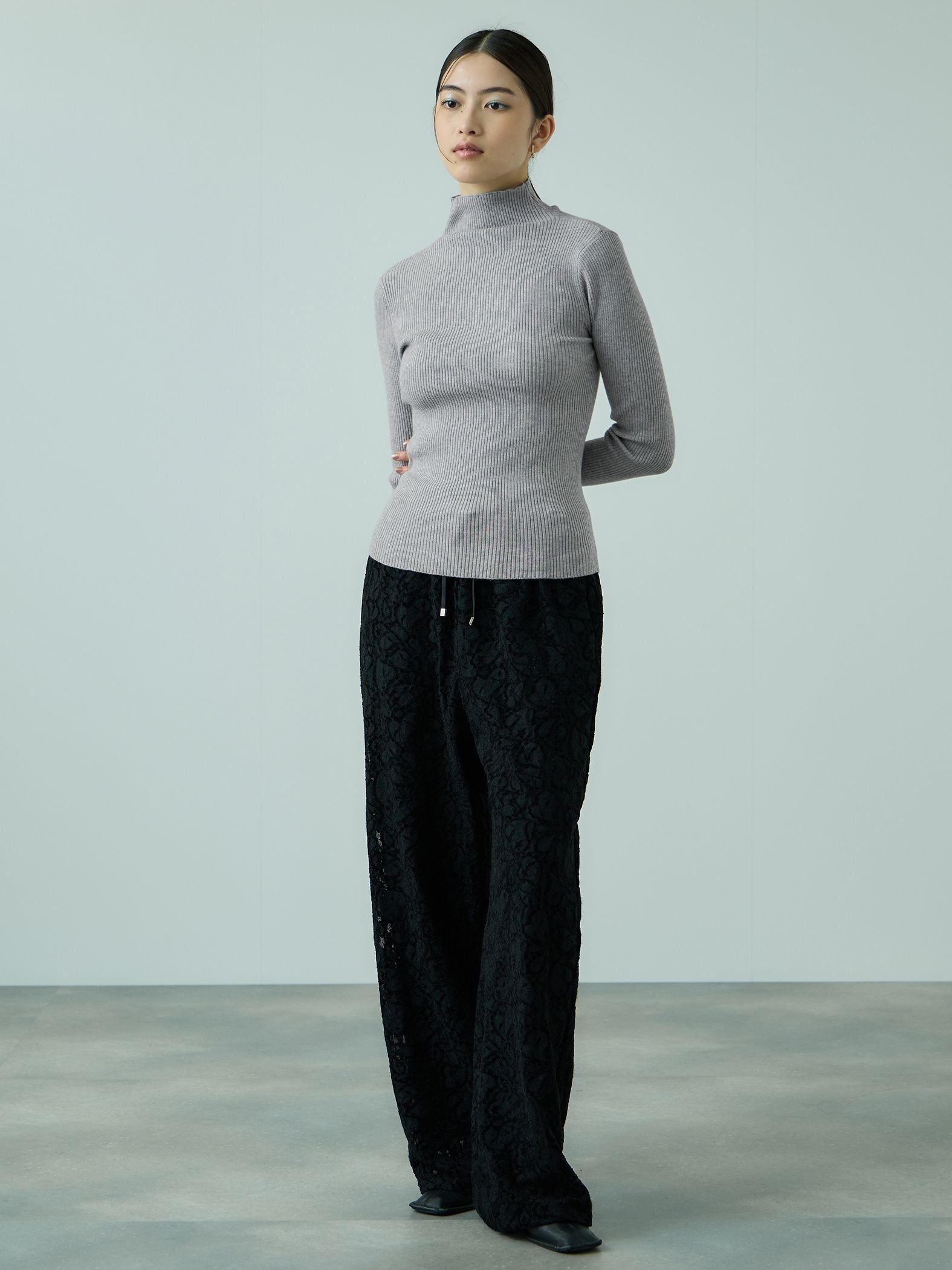 サムホールハイネックニットプルオーバー≪手洗い可能≫