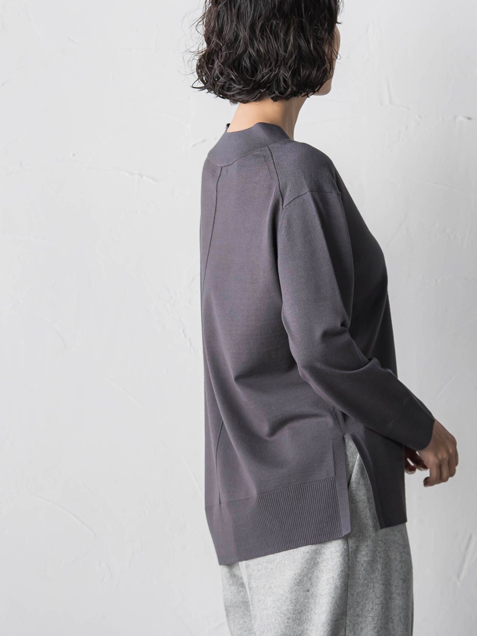 Vネックニット≪手洗い可能≫