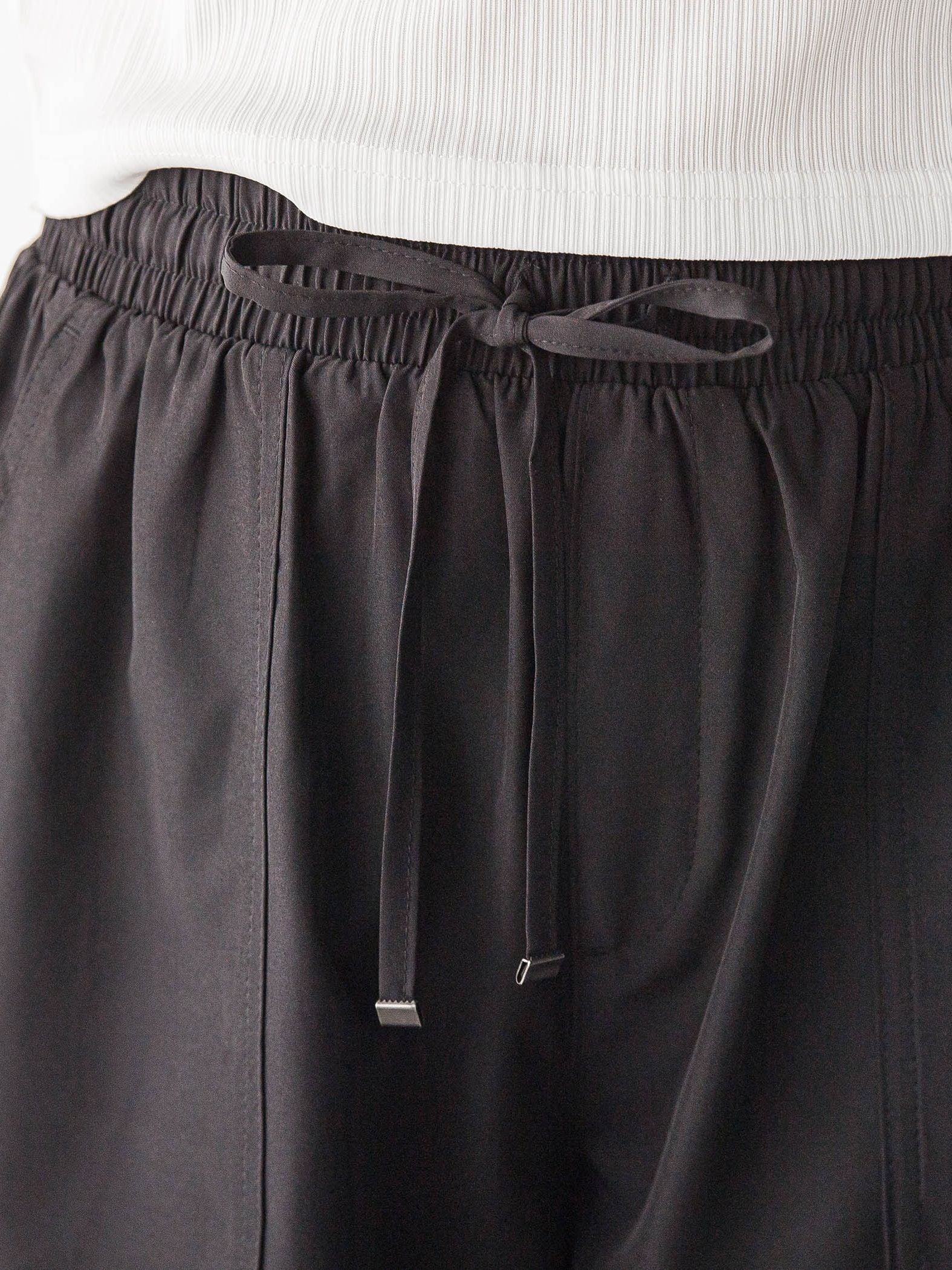 【WEB限定】タックパラシュートパンツ