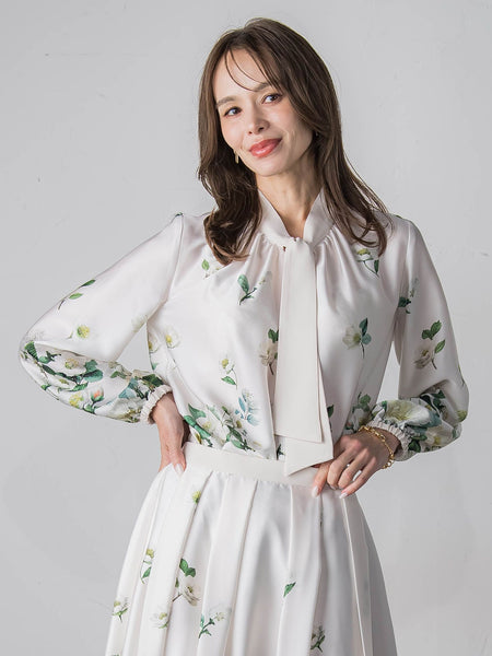 クリスマスローズブラウス