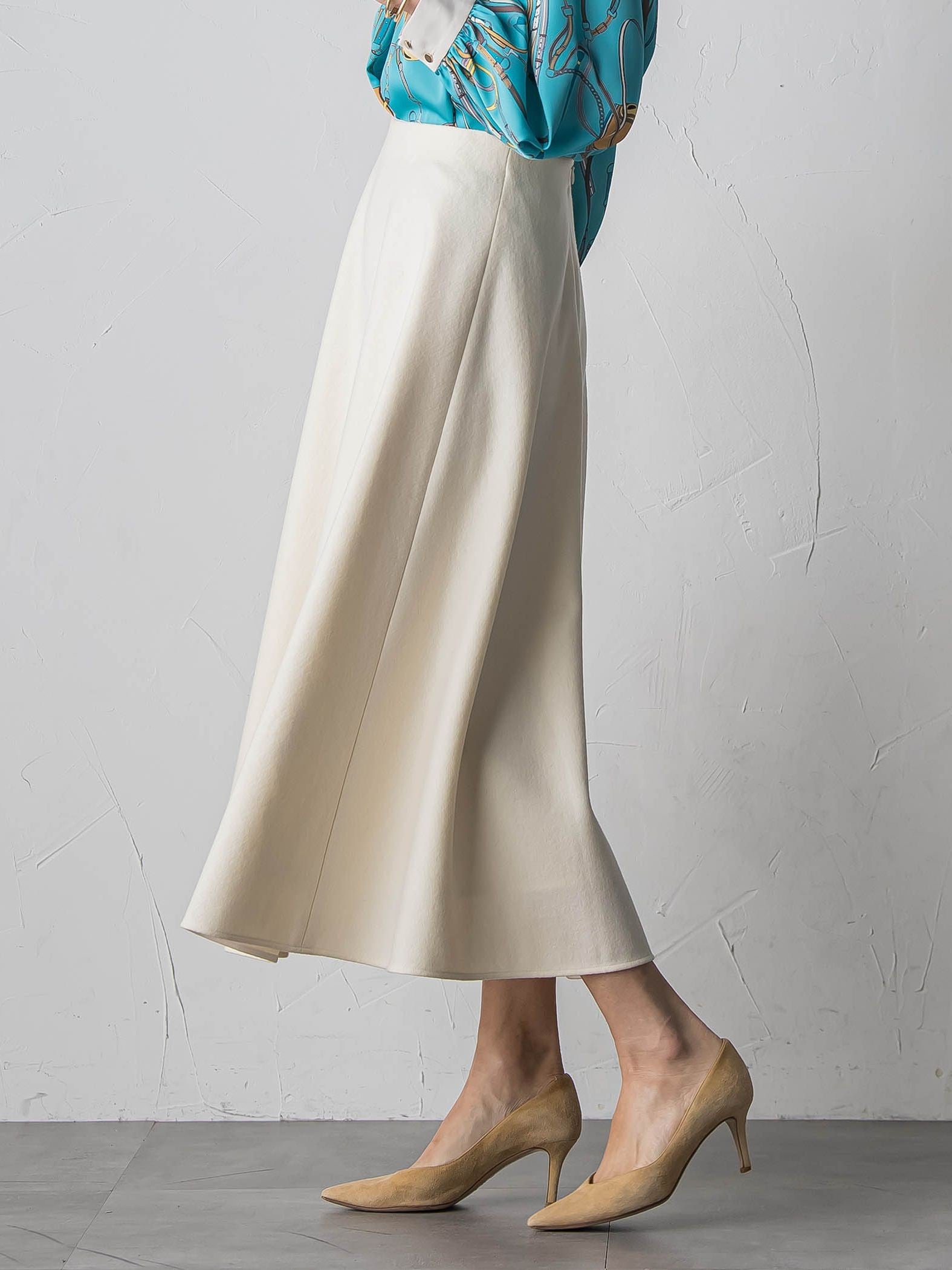 メルトンサーキュラースカート