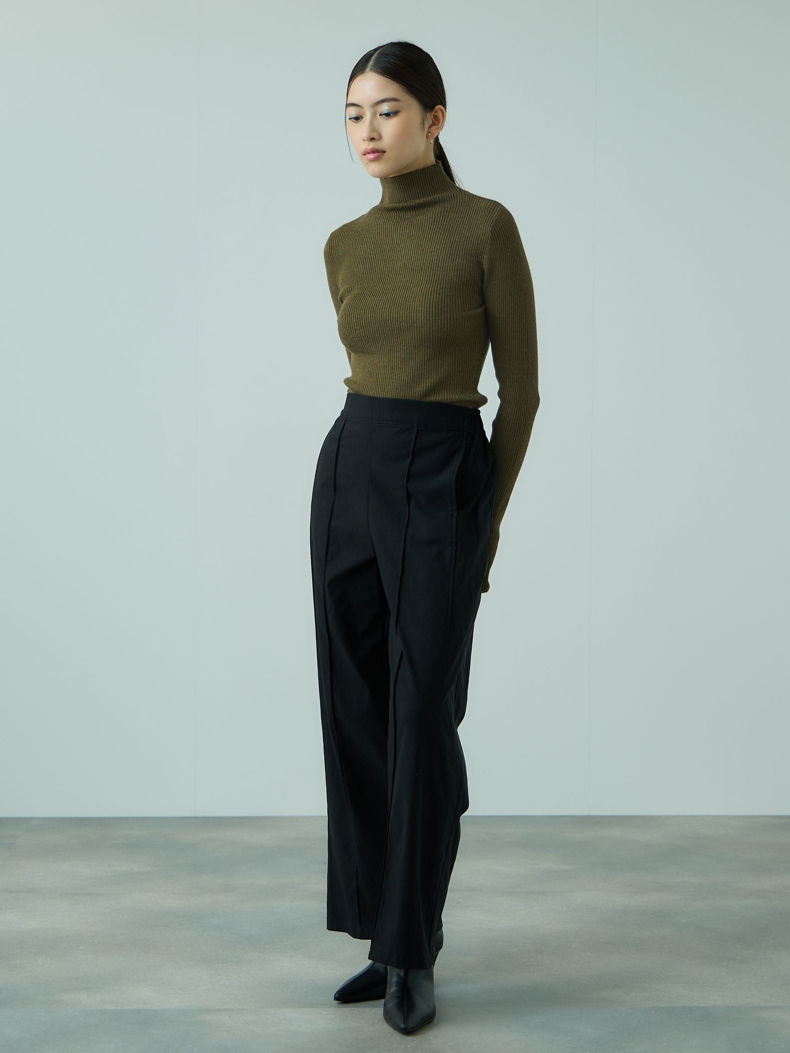 サムホールハイネックニットプルオーバー≪手洗い可能≫