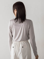 【WEB限定】吸湿発熱スムースストレッチタートルカットソー