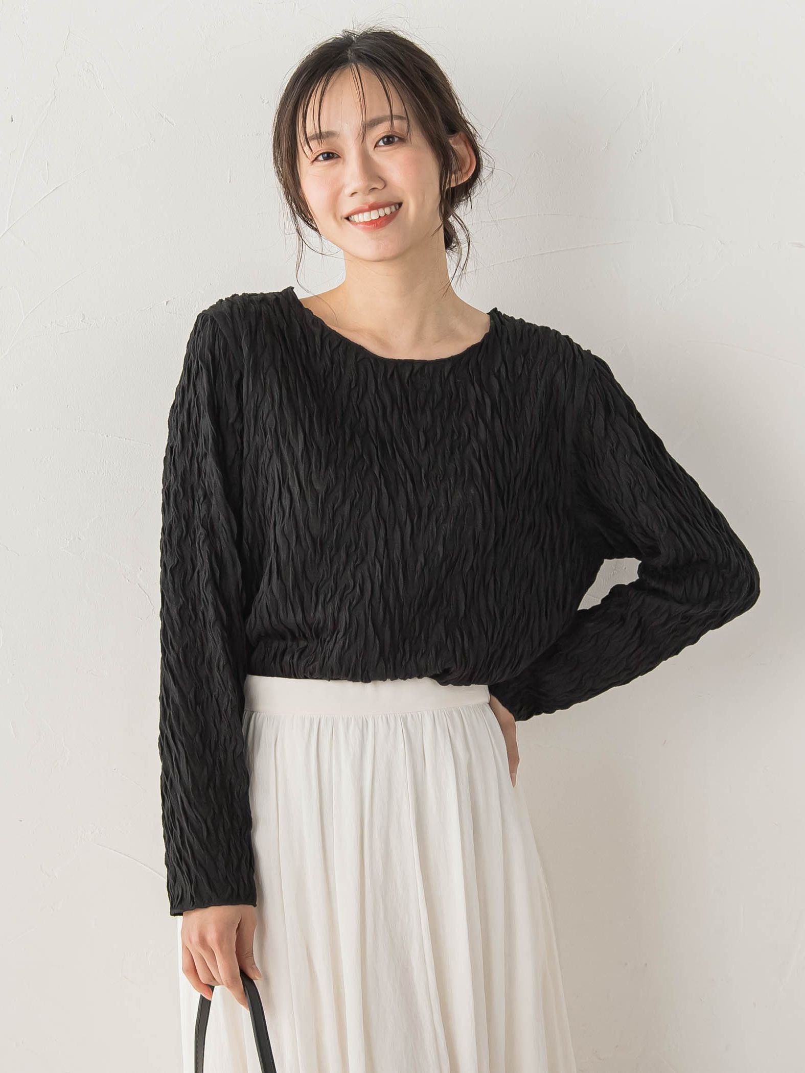 【WEB限定】フリルジャガードクルーネックプルオーバー