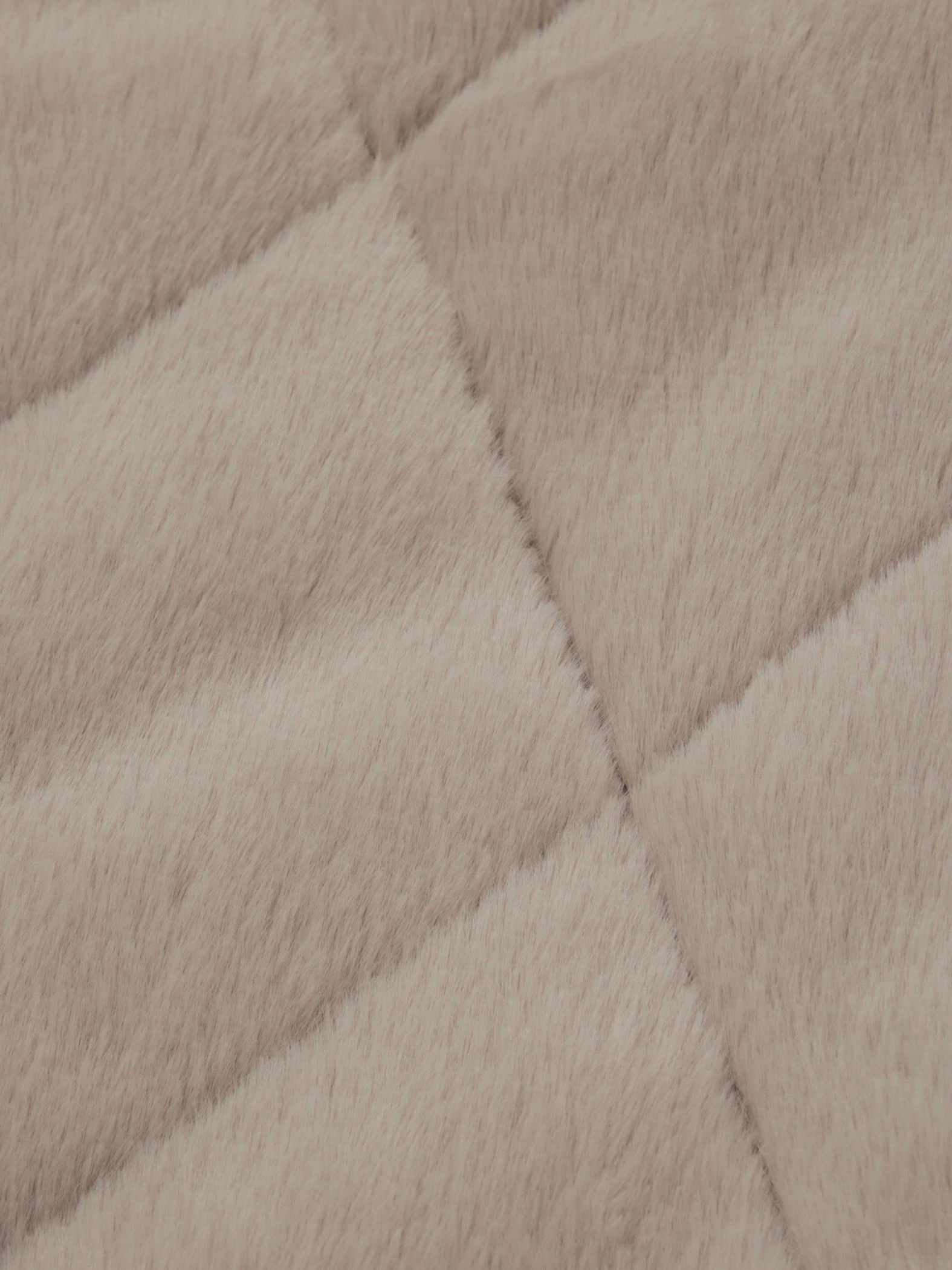 ファーキルトリバーシブルZIPブルゾン