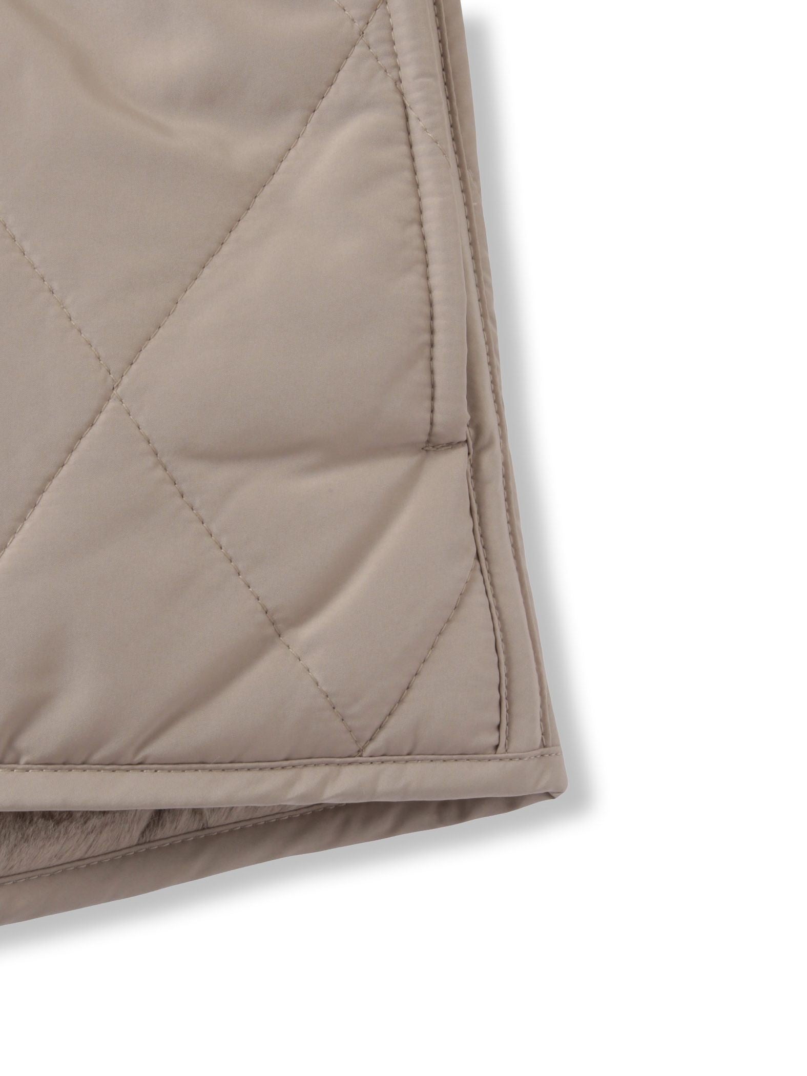 ファーキルトリバーシブルZIPブルゾン