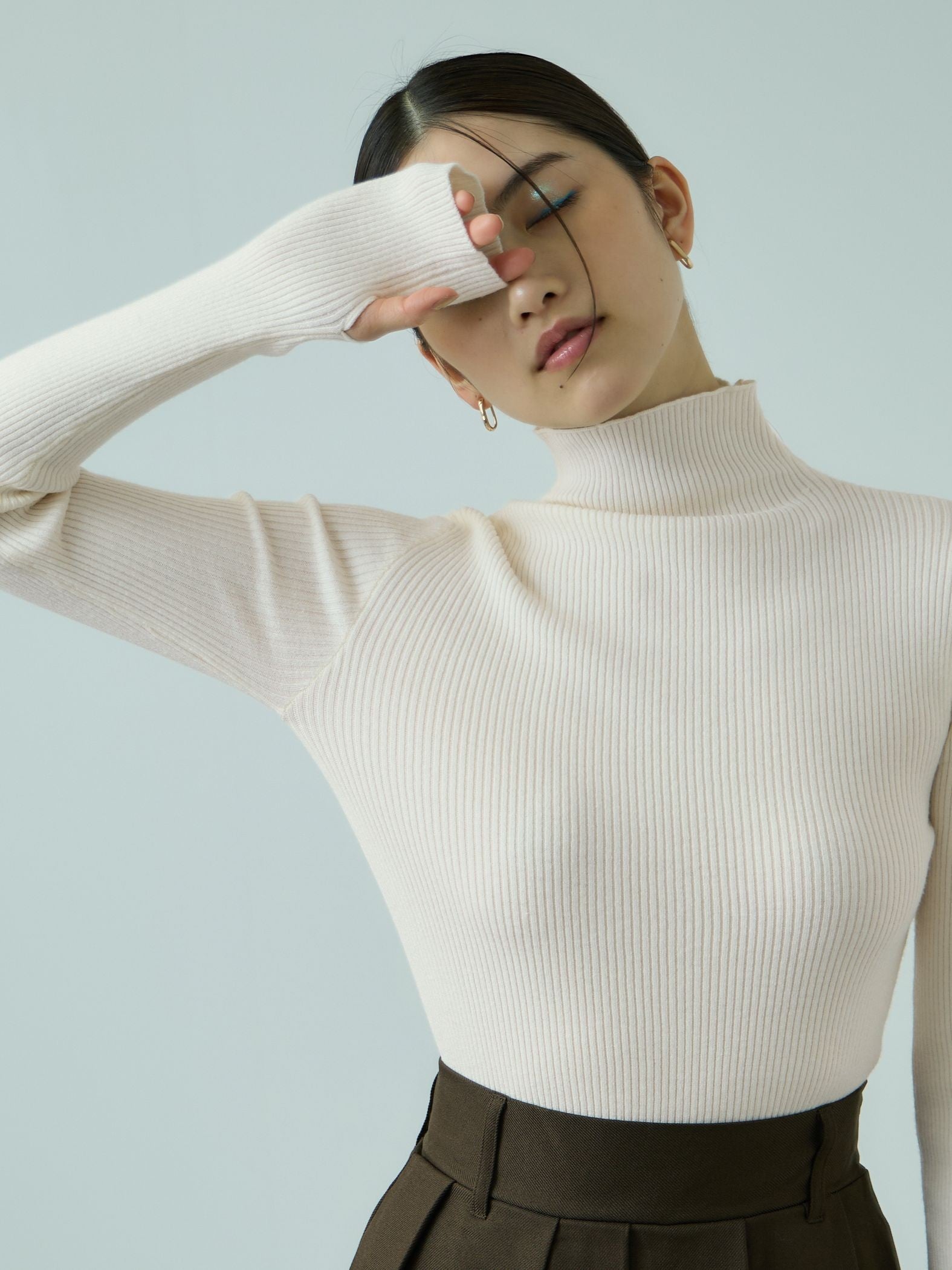 サムホールハイネックニットプルオーバー≪手洗い可能≫