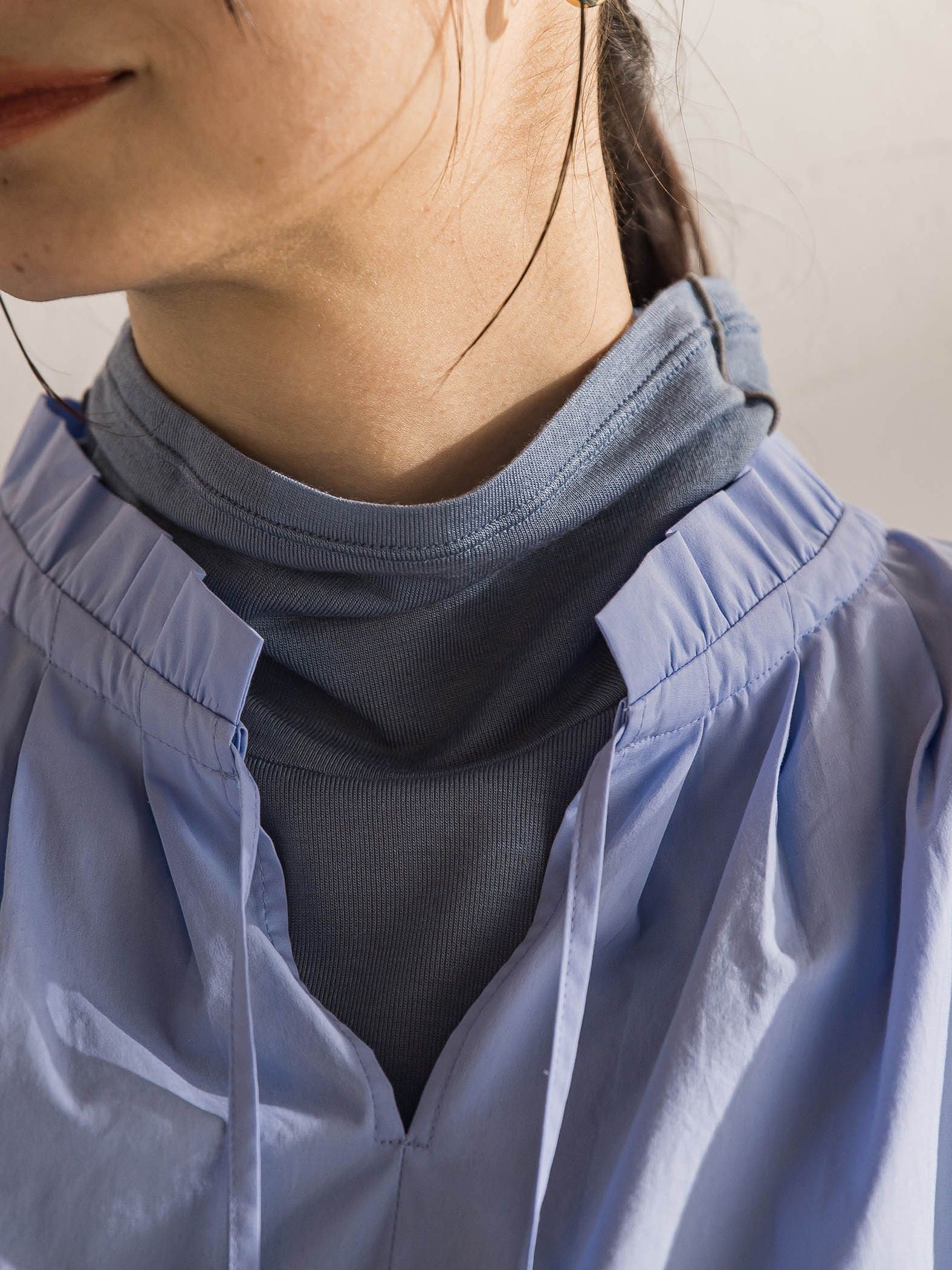 コットンフリルカラーブラウス