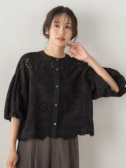 カットワーク刺繍バンドカラーブラウス