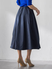 タフタフレアスカート