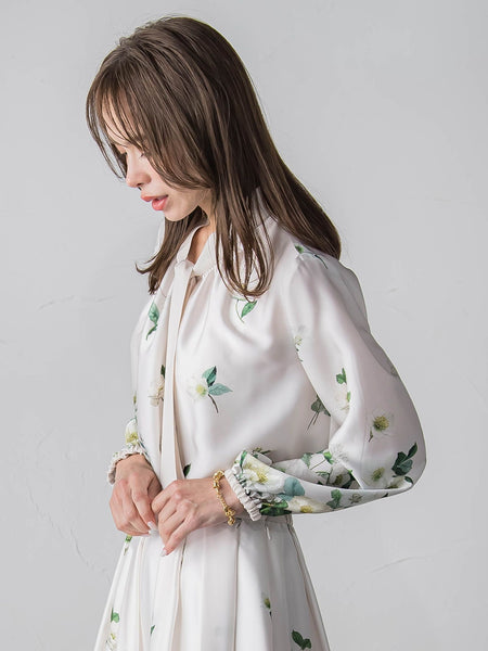 クリスマスローズブラウス