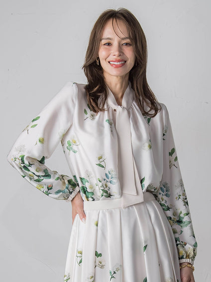 クリスマスローズブラウス