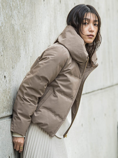 コンパクトシームレスダウンジャケット