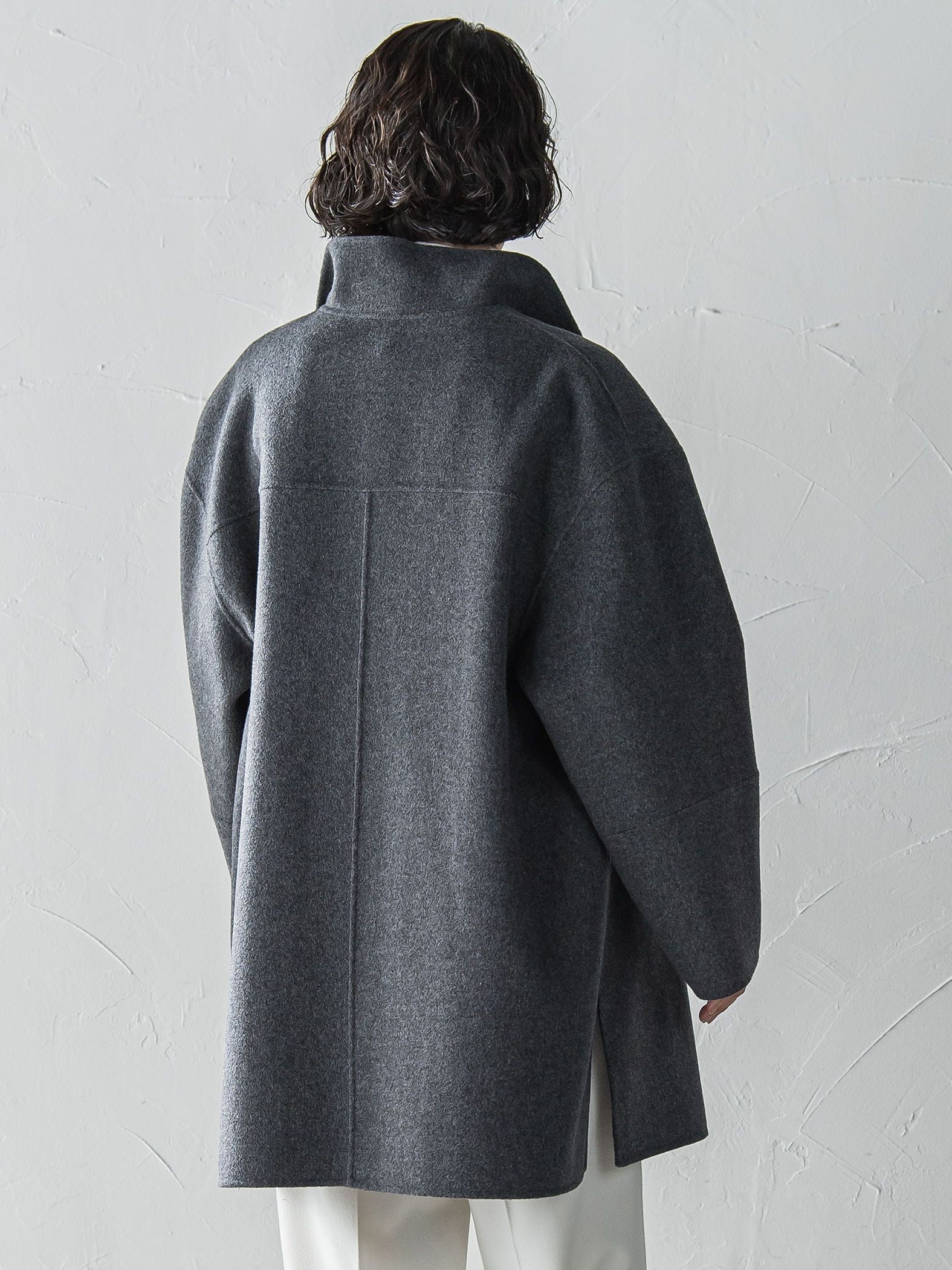 スタンドカラーウールリバーコート