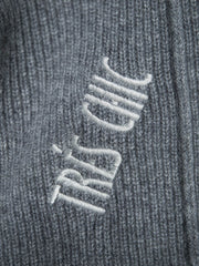メッセージ刺繍Vネックニットプルオーバー≪手洗い可能≫