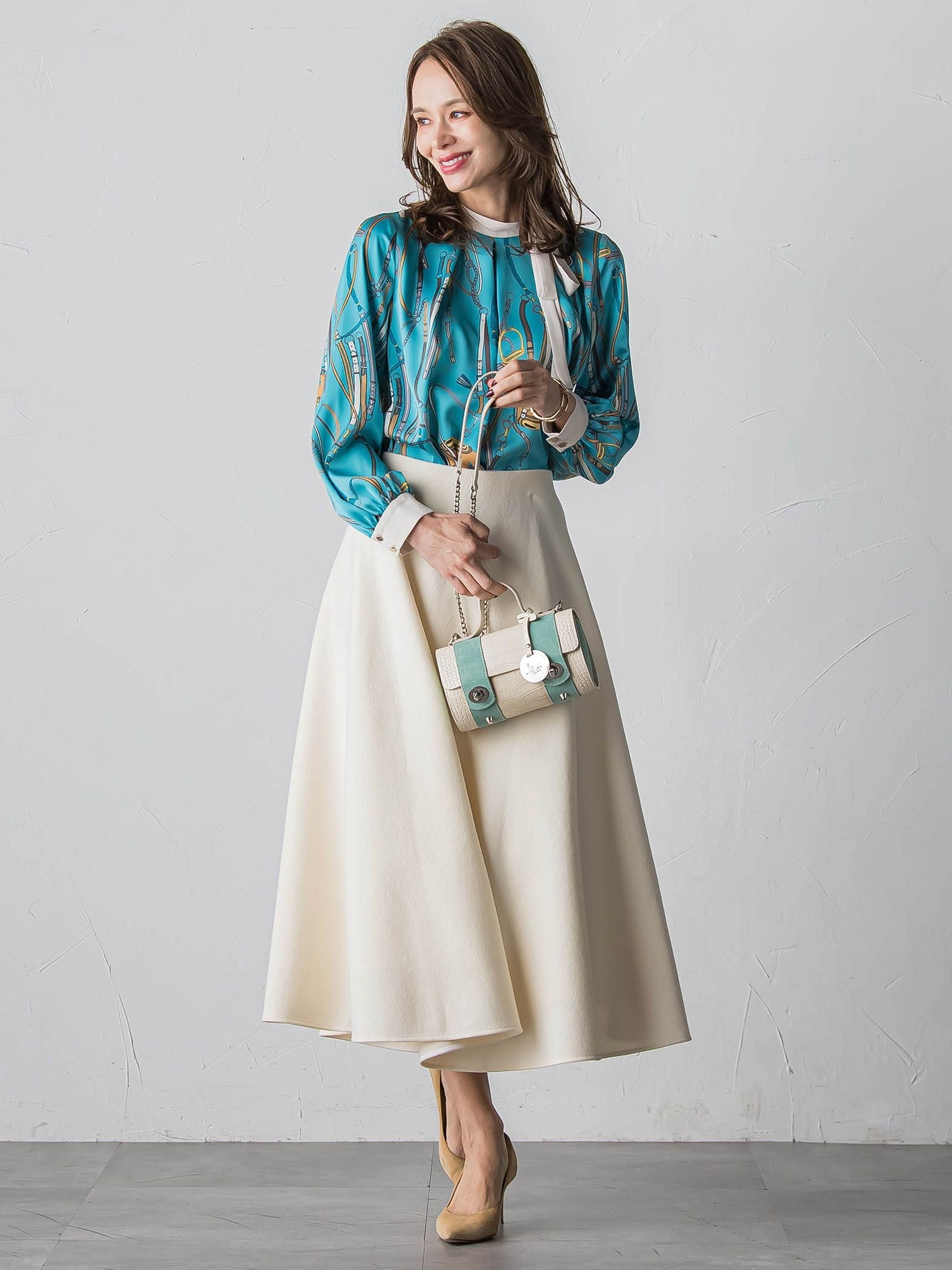 メルトンサーキュラースカート