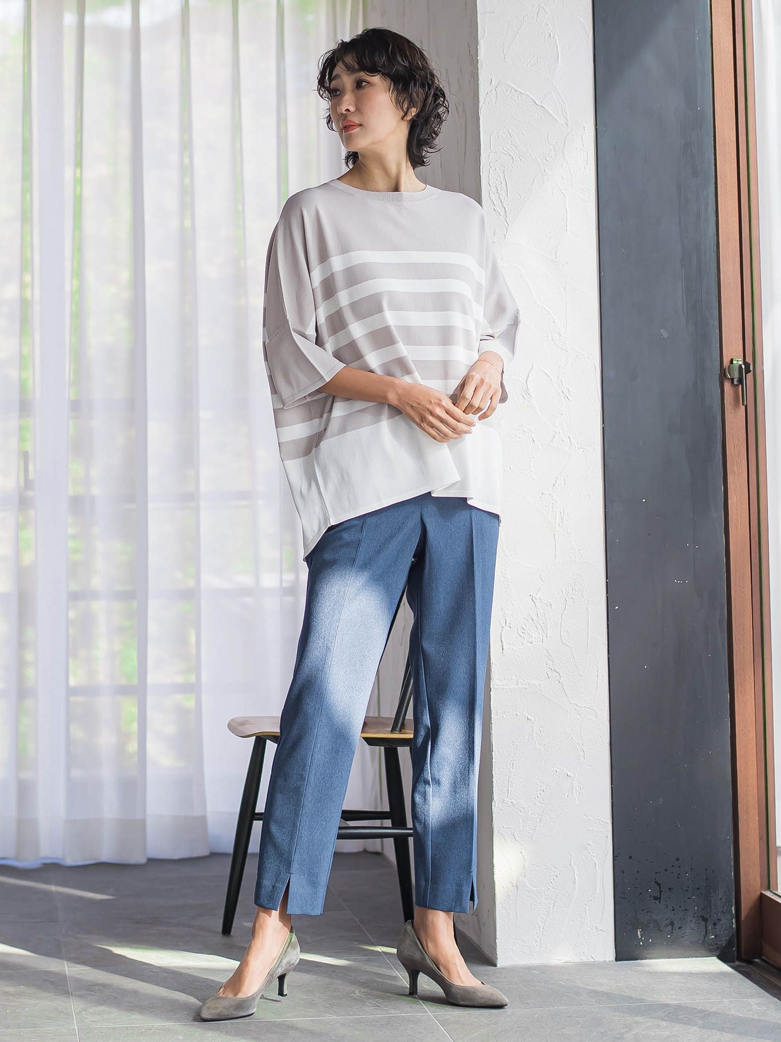 【WEB限定】“まるでデニム見え”裾スリットテーパードパンツ