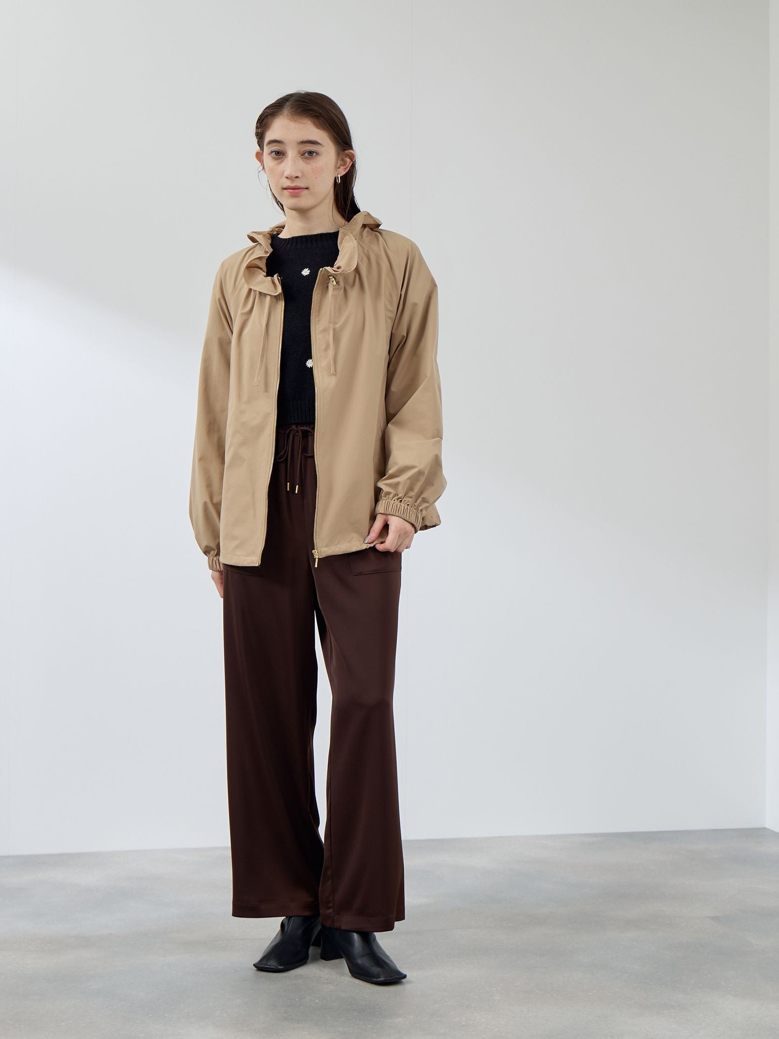 2WAYサーブルクロスフリルネックブルゾン