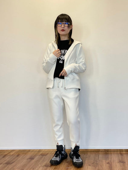 【ビッキー定番/ロングシーズン大活躍の多機能素材/L号サイズ登場！】裾スリットジョガーパンツ《洗濯機で洗える》