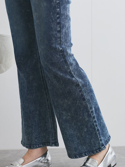 ケミカルデニムフレアパンツ≪洗濯機で洗える≫