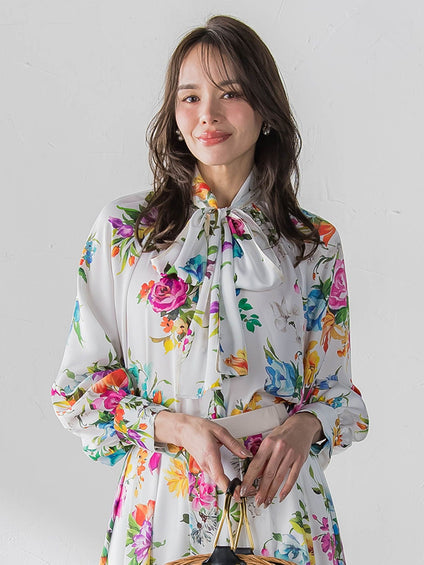 ビッグフラワーブーケブラウス