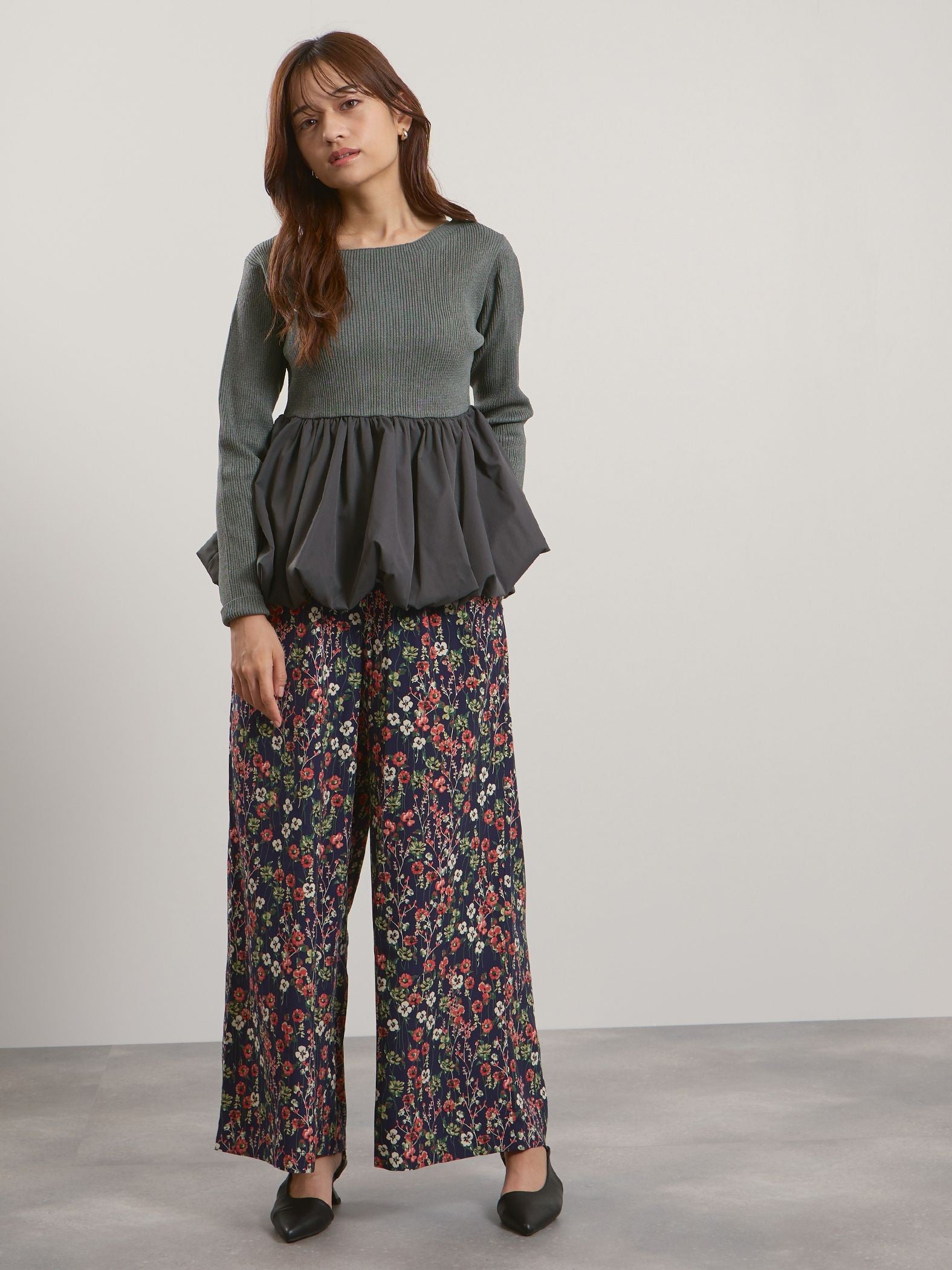 マルチフラワーイージーワイドパンツ≪手洗い可能≫