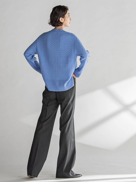 ケーブルニット