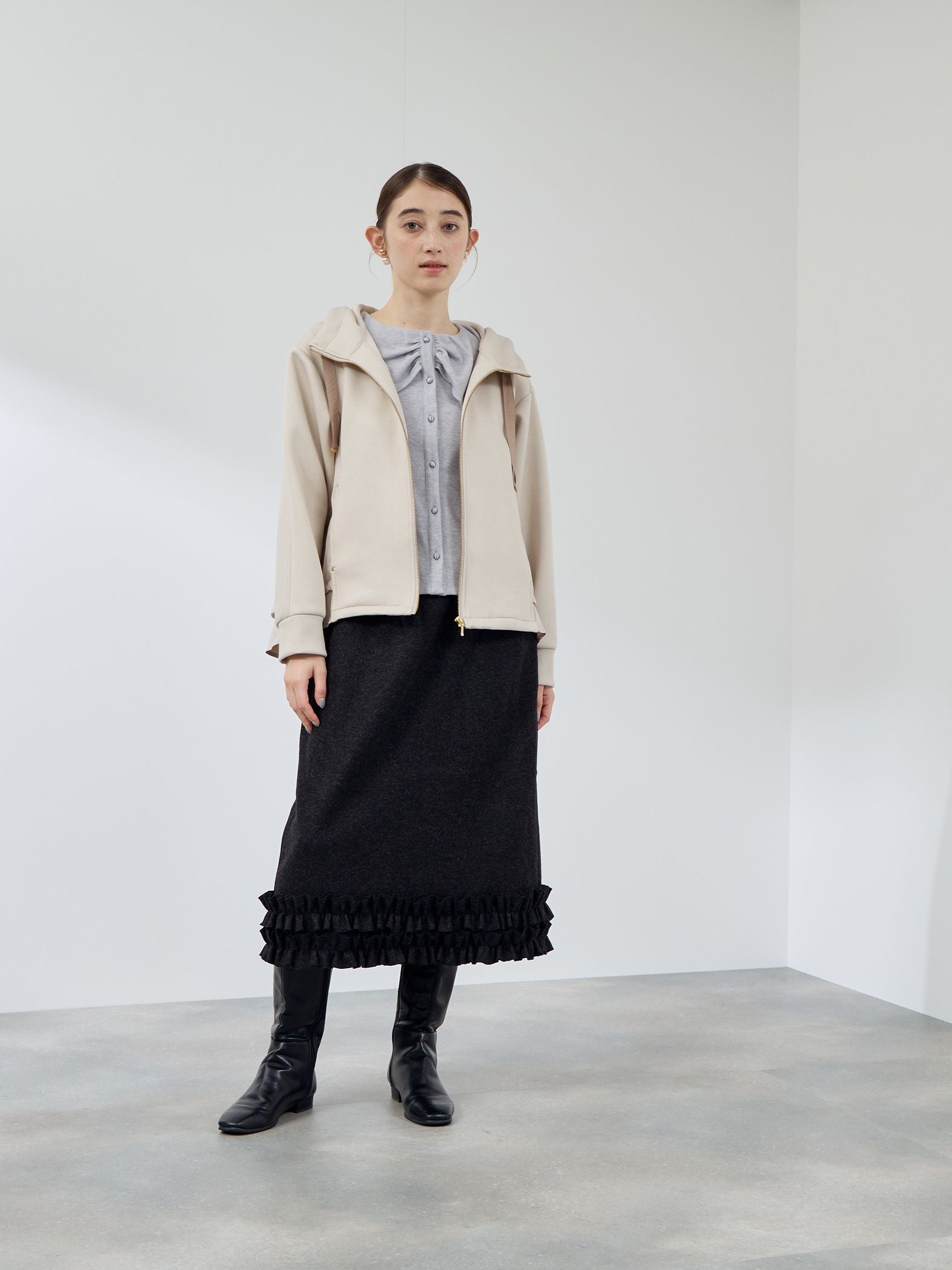 カルゼダンボール異素材切替パーカー