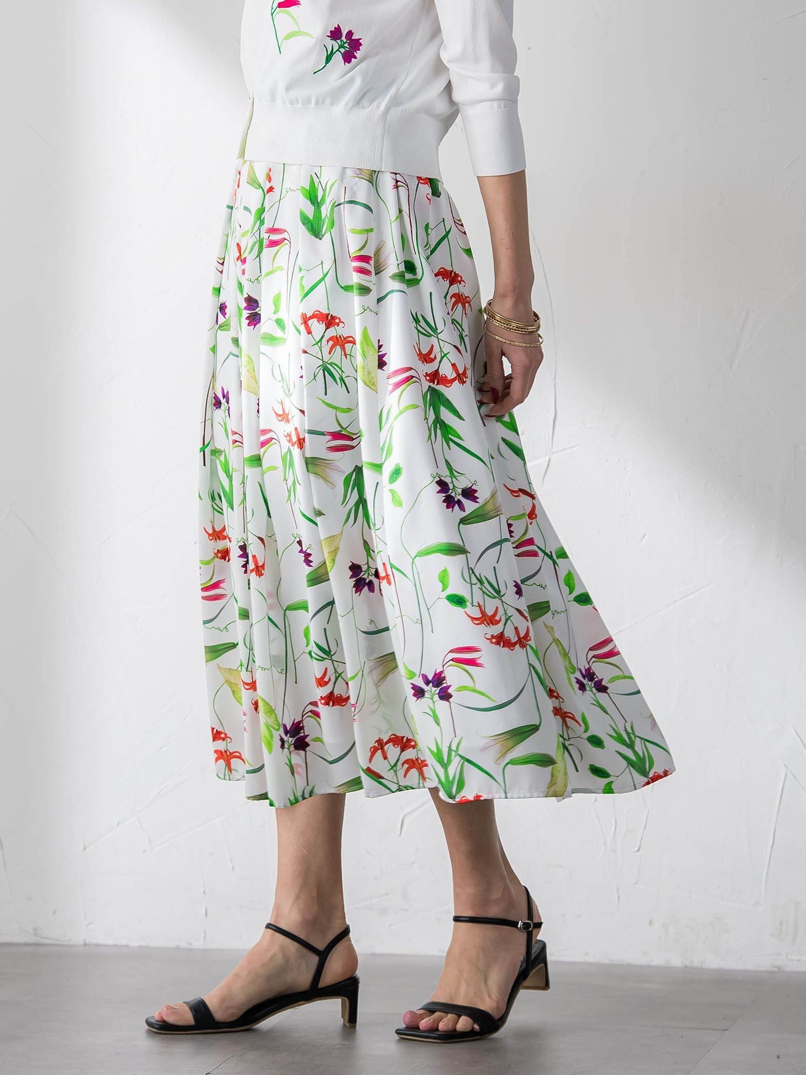 【KEITA KAWASAKI × Viaggio Bluコラボ】リリープリントスカート