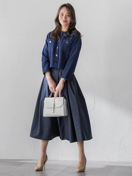 タフタフレアスカート