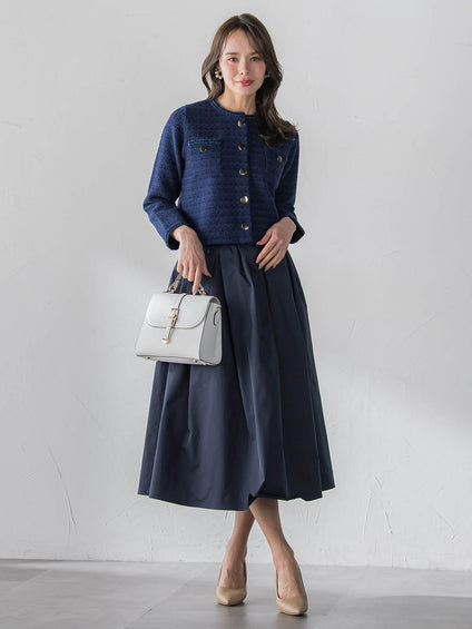 タフタフレアスカート