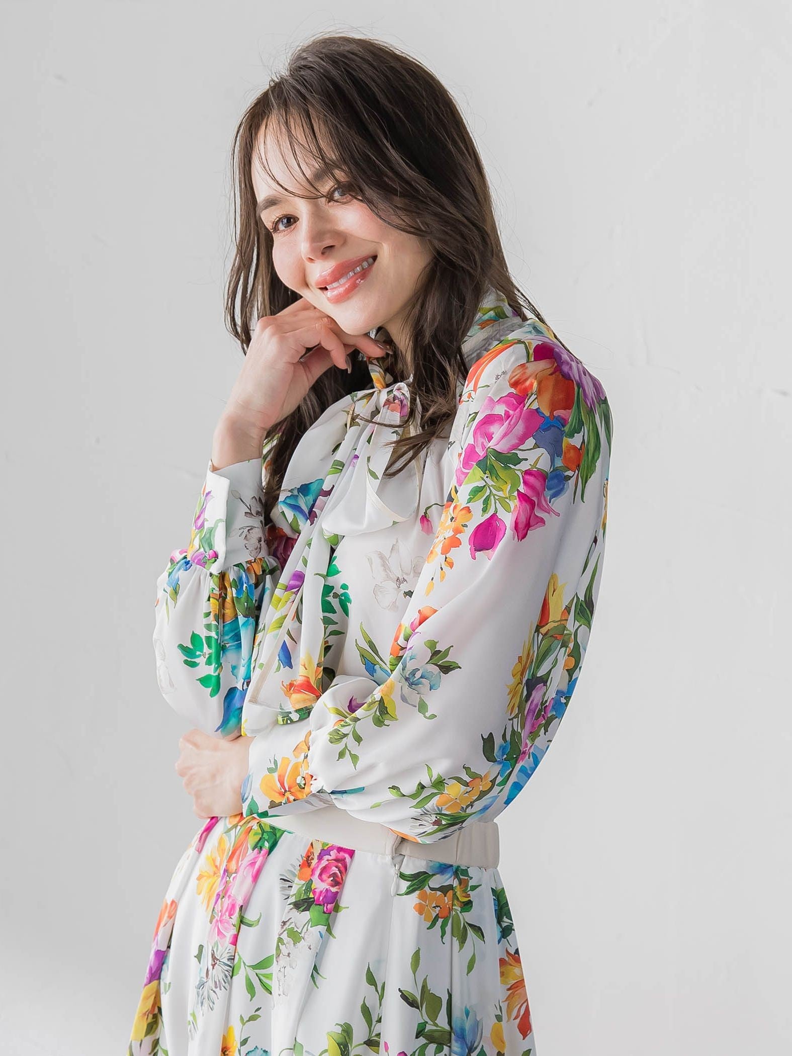 ビッグフラワーブーケブラウス