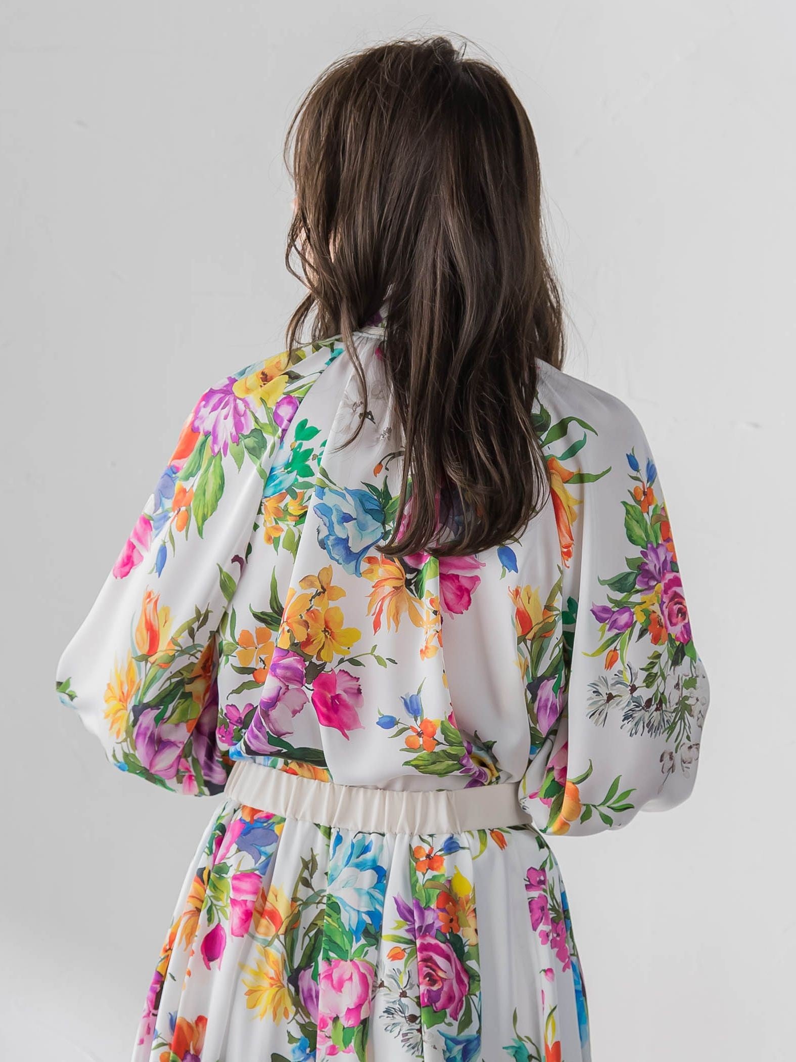 ビッグフラワーブーケブラウス